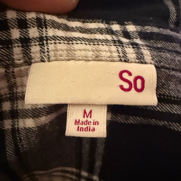 SO Black and White Plaid Shirt - Picture 4 of 5